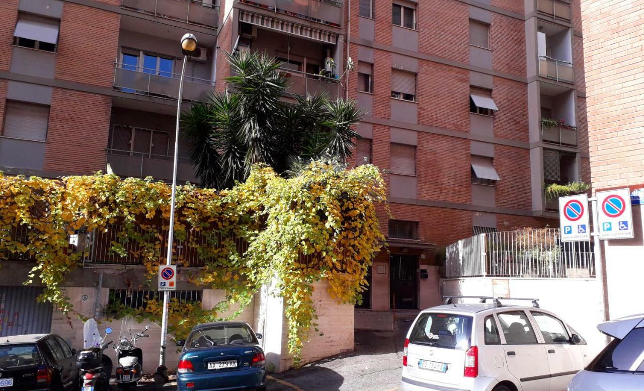 Lungotevere Holidays *